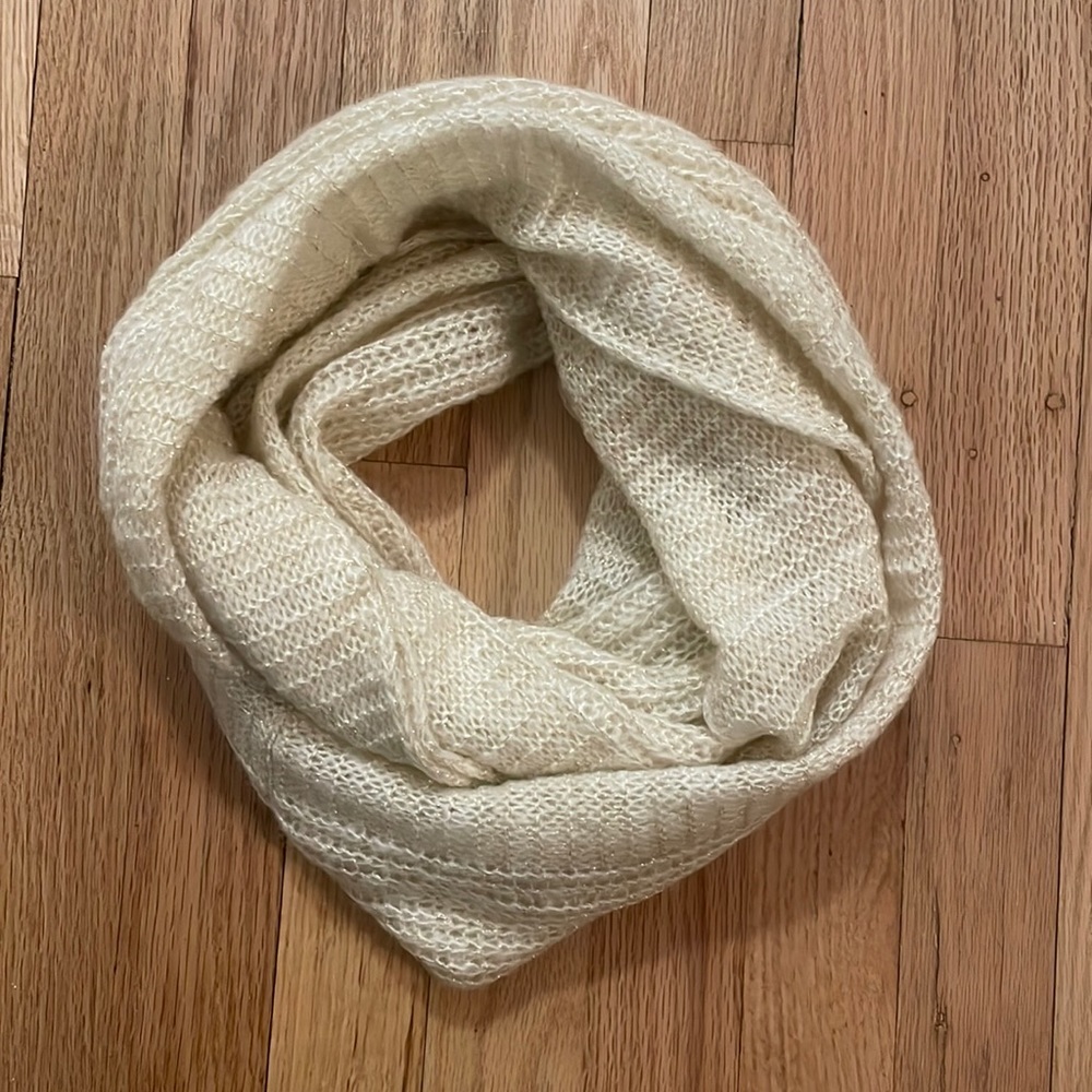 Like New White & Gold Infinity Scarf